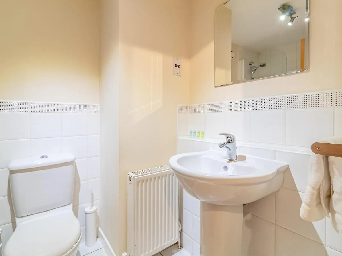 Apartamento Pass The Keys Spacious And Central Flat, Sleeps 5 Edimburgo